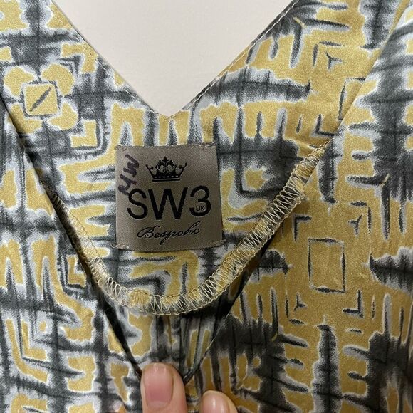 SW3 Bespoke 100% Silk Tank - Picture 6 of 6